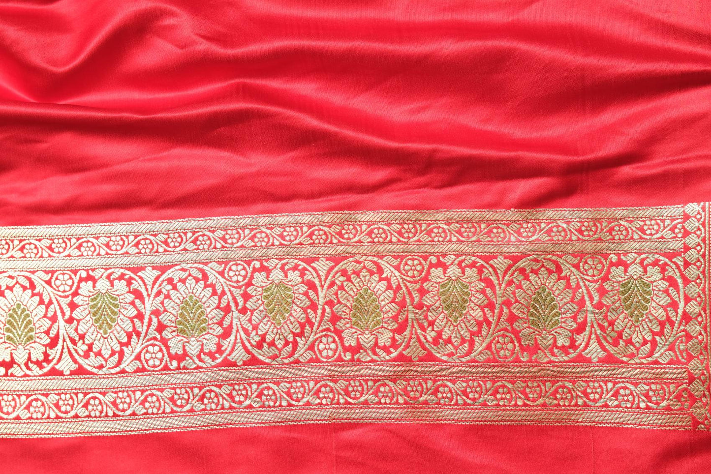 Chatak Laal Katan Meena - Banarasi Saree