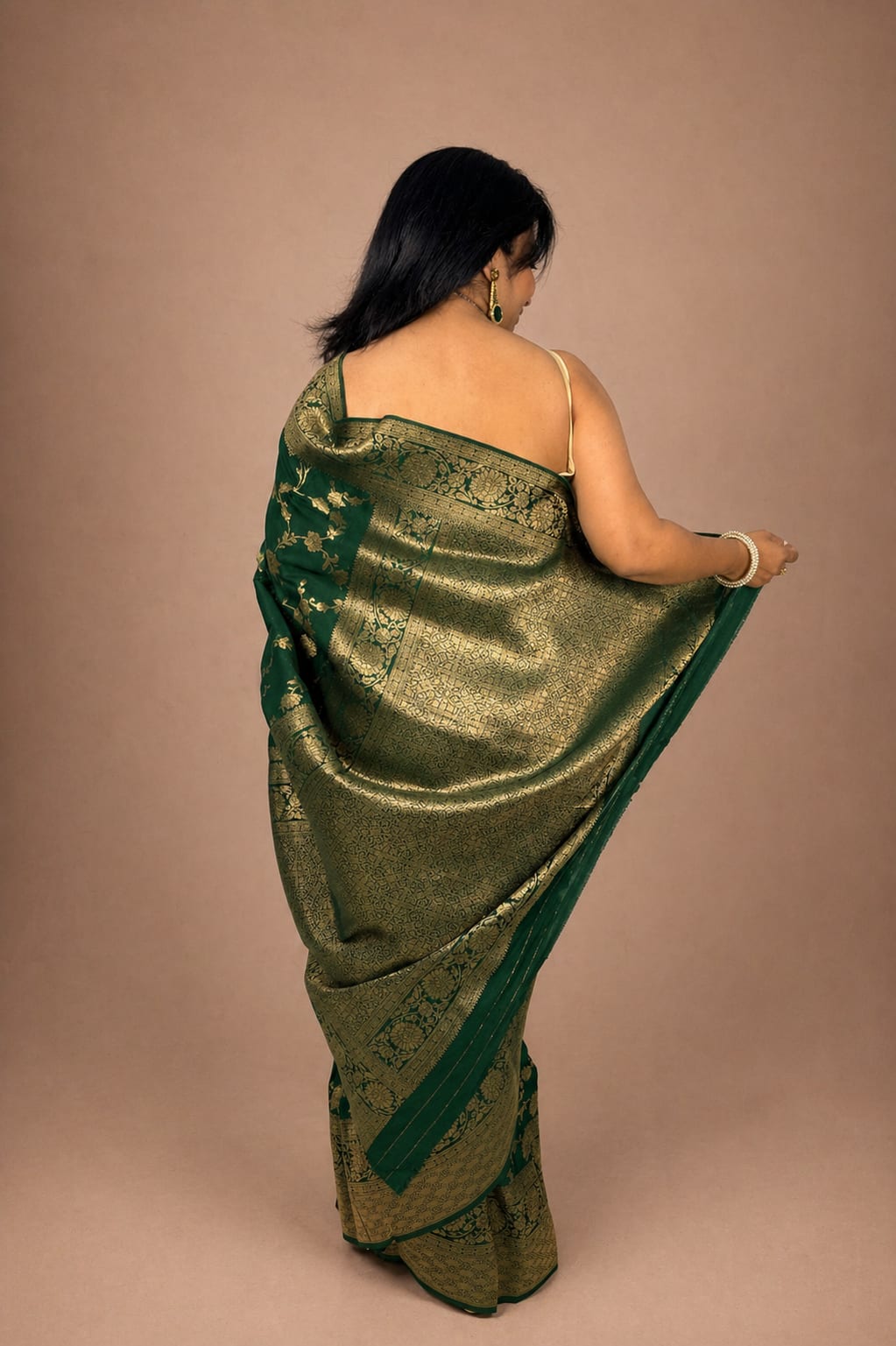 Kashi Chinnon - Dark Green Jaal Work Saree