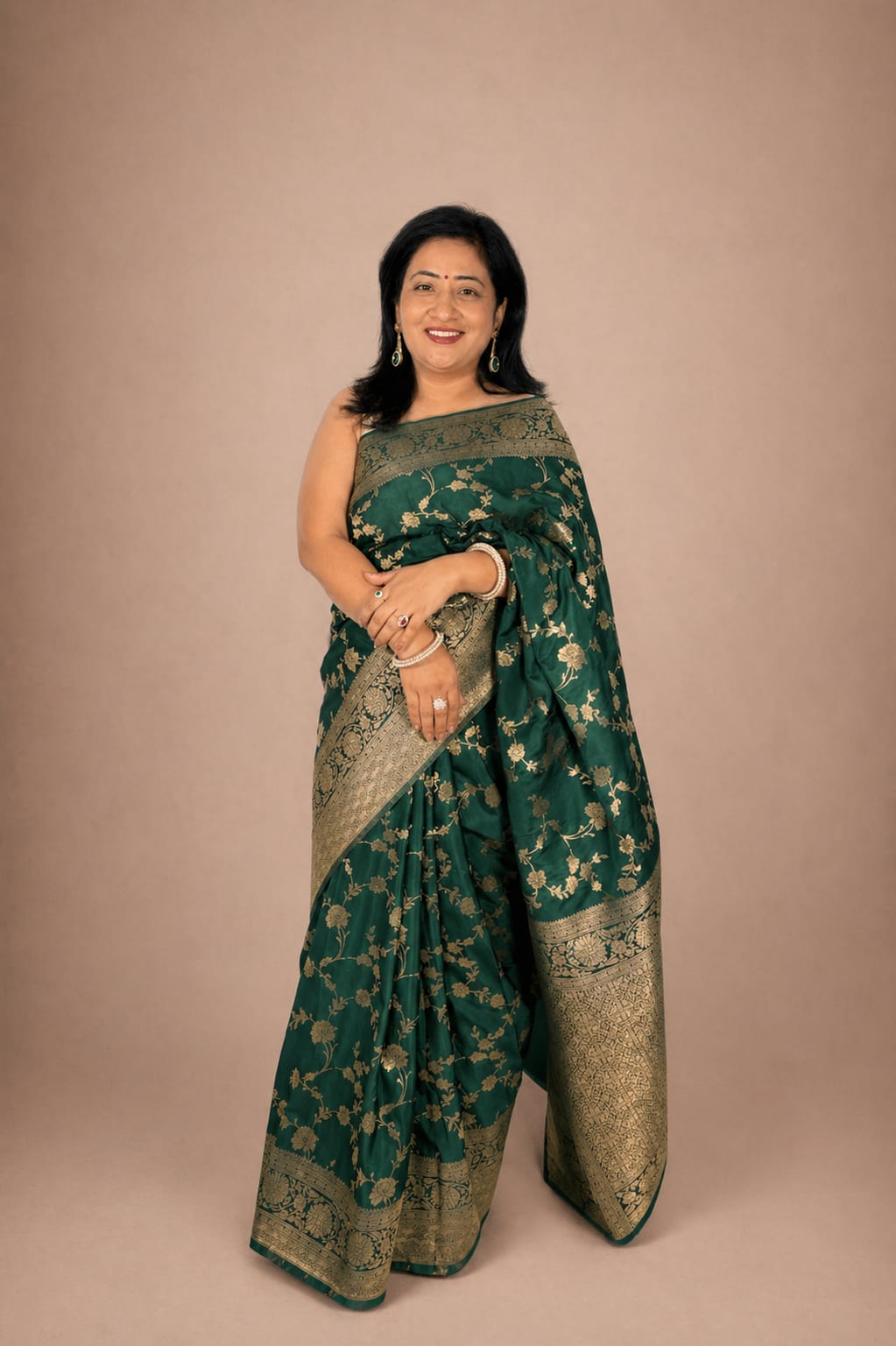 Kashi Chinnon - Dark Green Jaal Work Saree