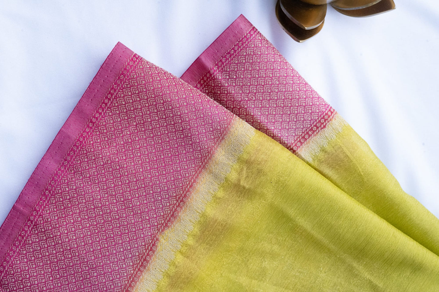 Kashi Crepe Georgette - Lemon Green and Pink Contrast