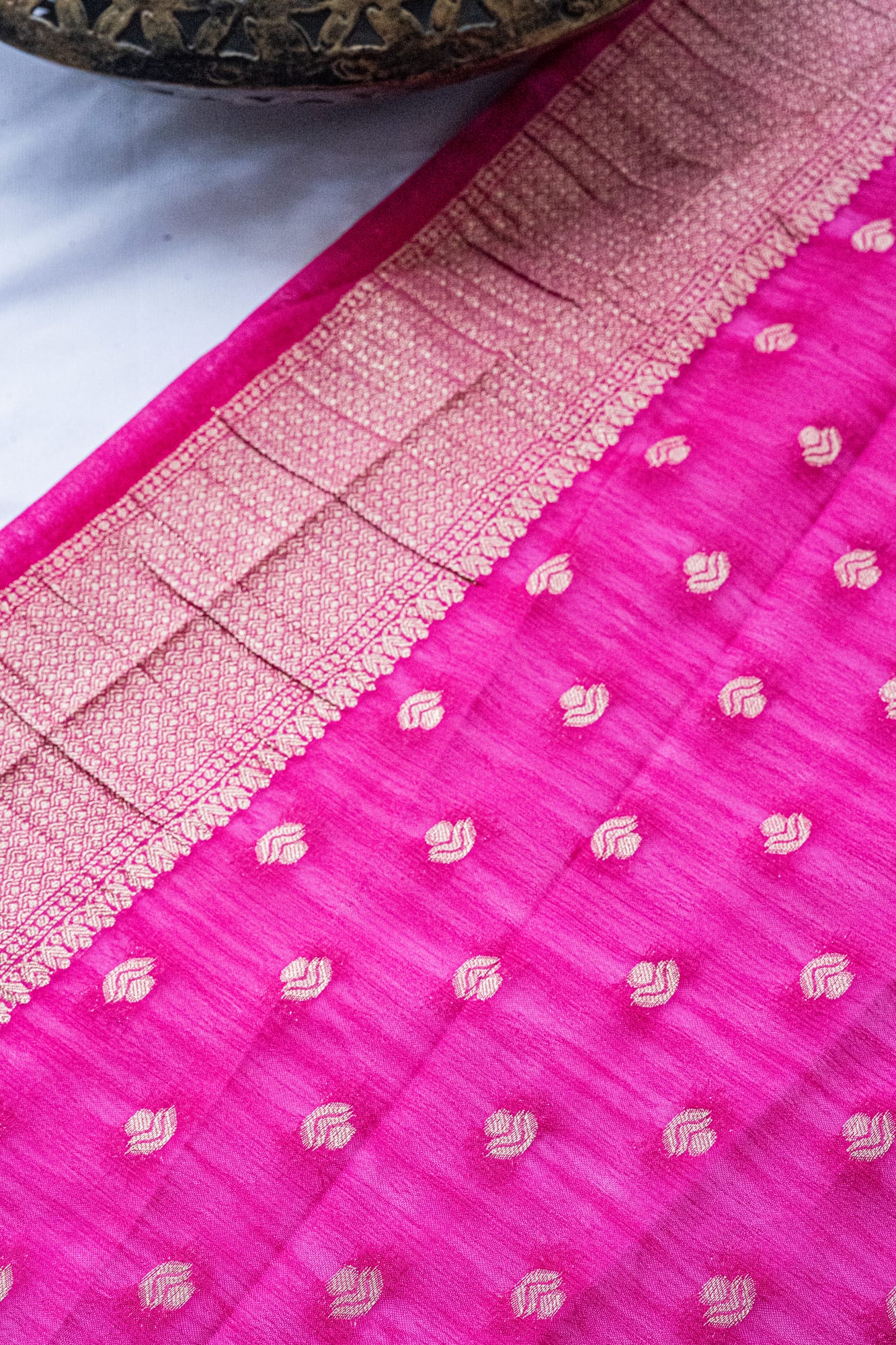 Kashi Crepe Georgette - Lemon Green and Pink Contrast