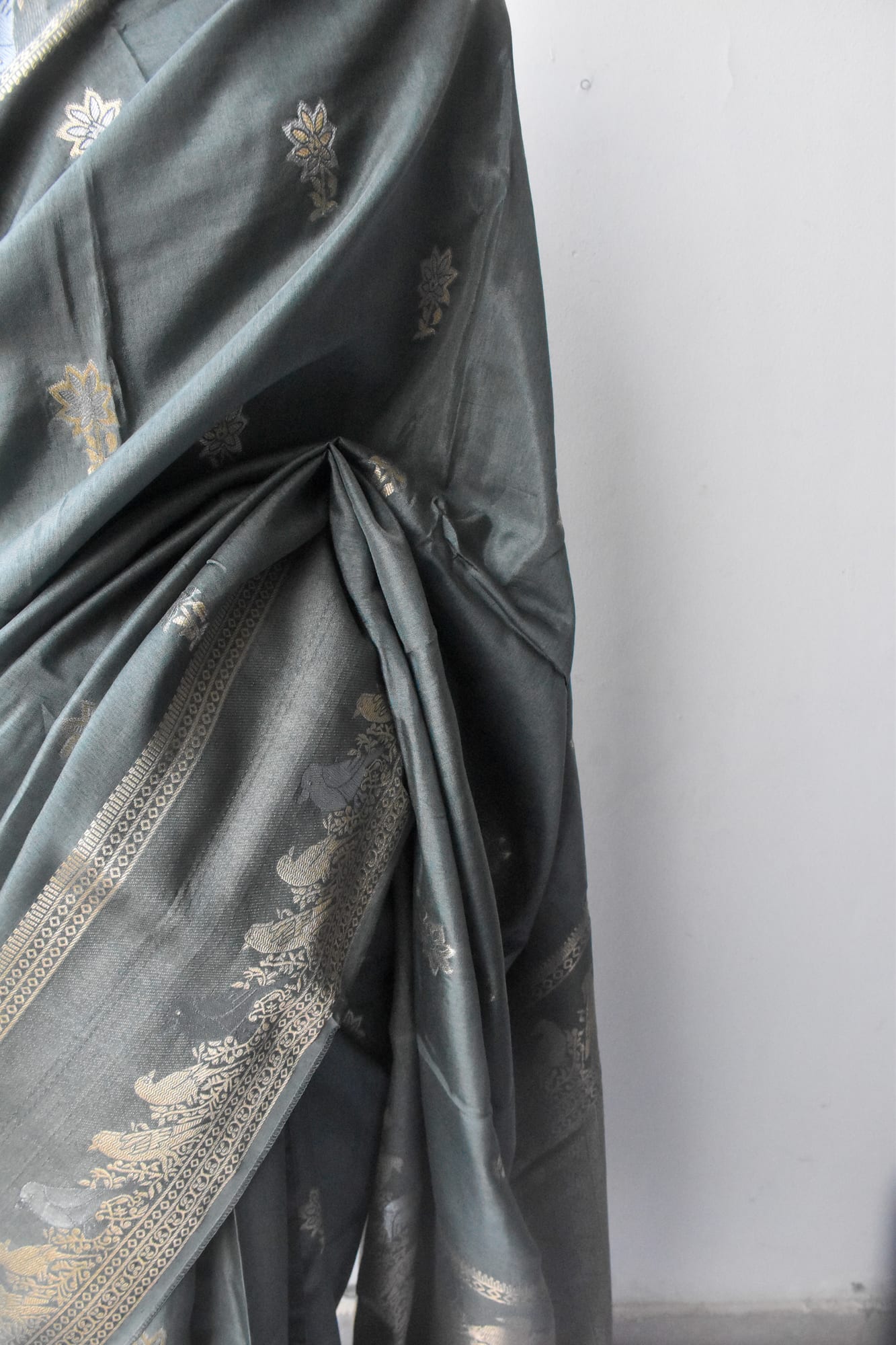 Grey bird print resin silk
