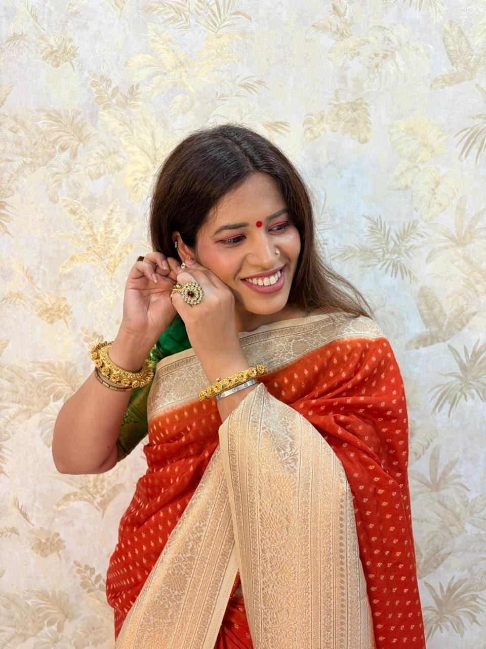 Kashi Georgette - Orange and Off white with Chotti Butti