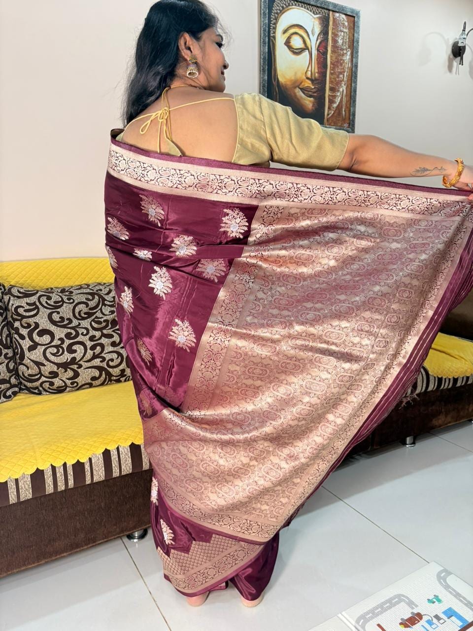 Kashi Crepe - Wine color flower motifs