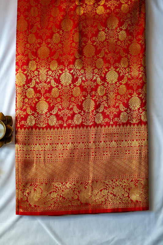 Kashi katan laal jaal print