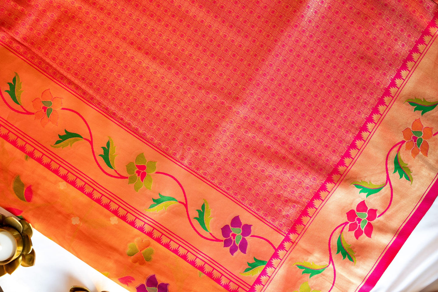 Premium tissue flower print pink