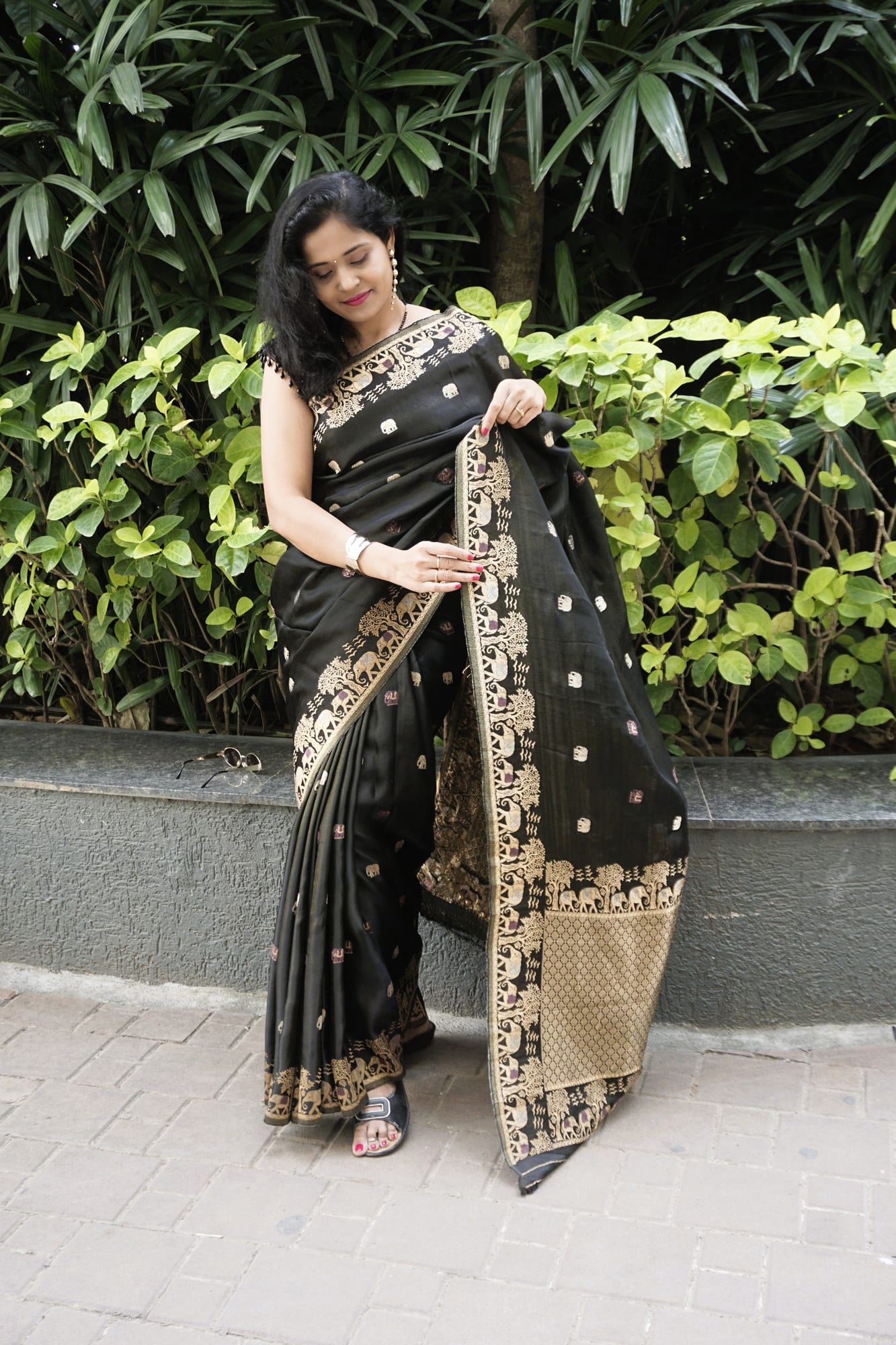 Kashi Mashru - Black golden tinge