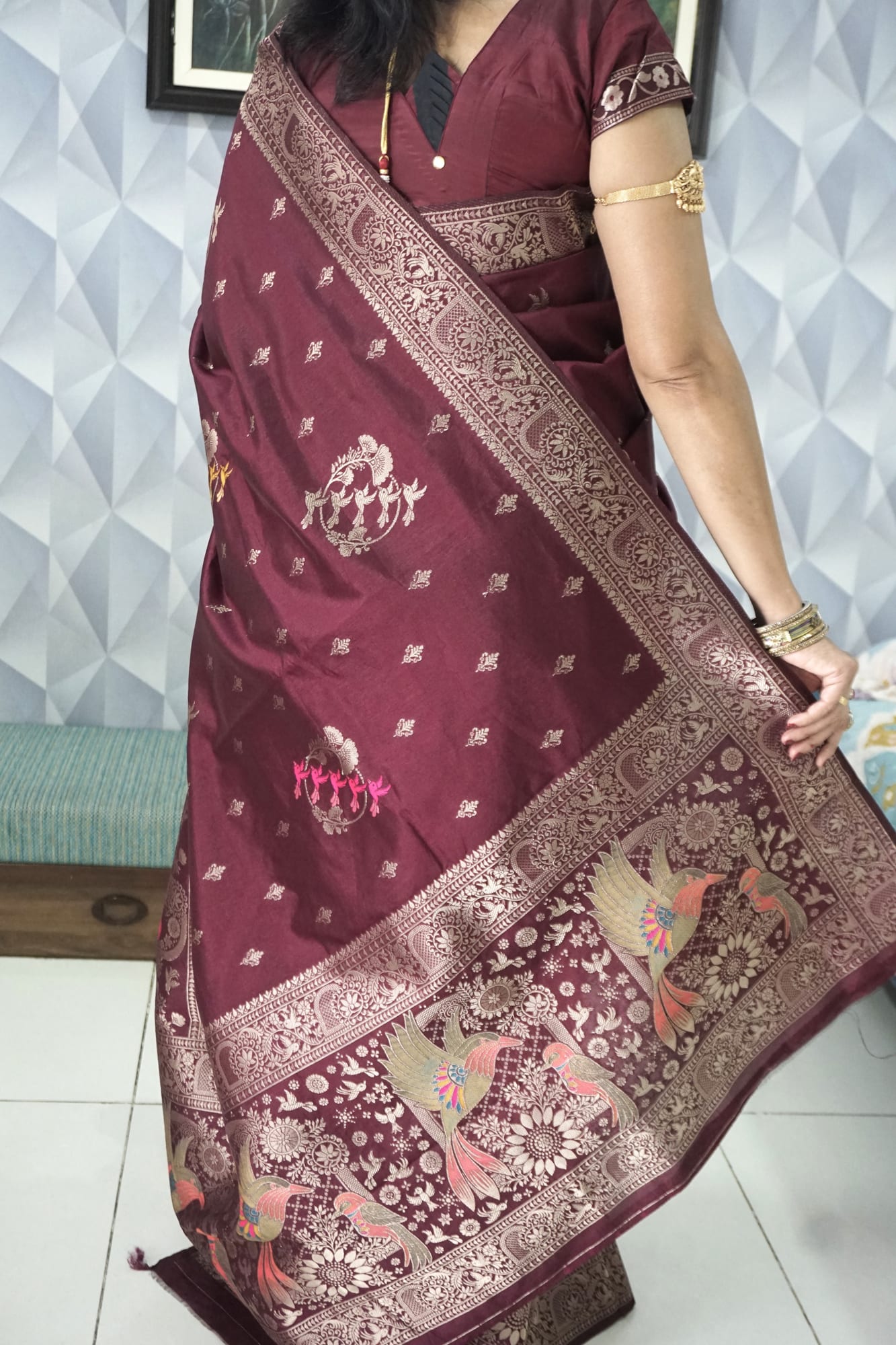 Kashi Dola Burgundy - Meenakari motifs