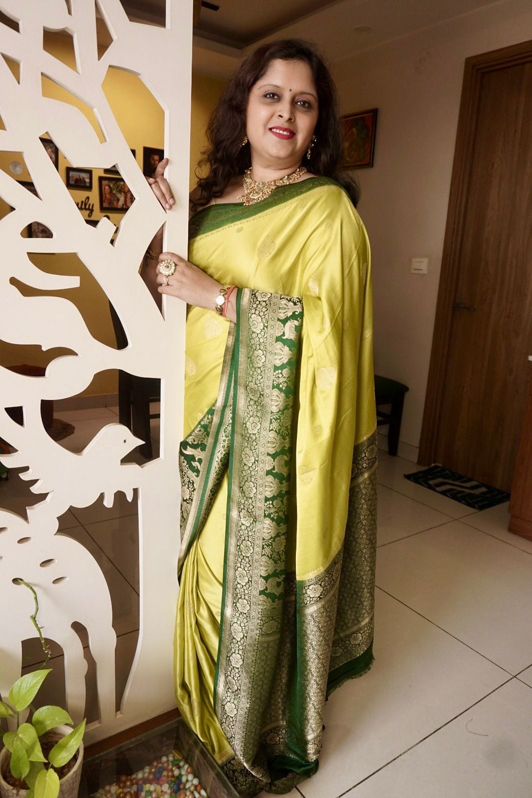 Kashi Riwayat Gajji Silk - Green and Light Green contrast