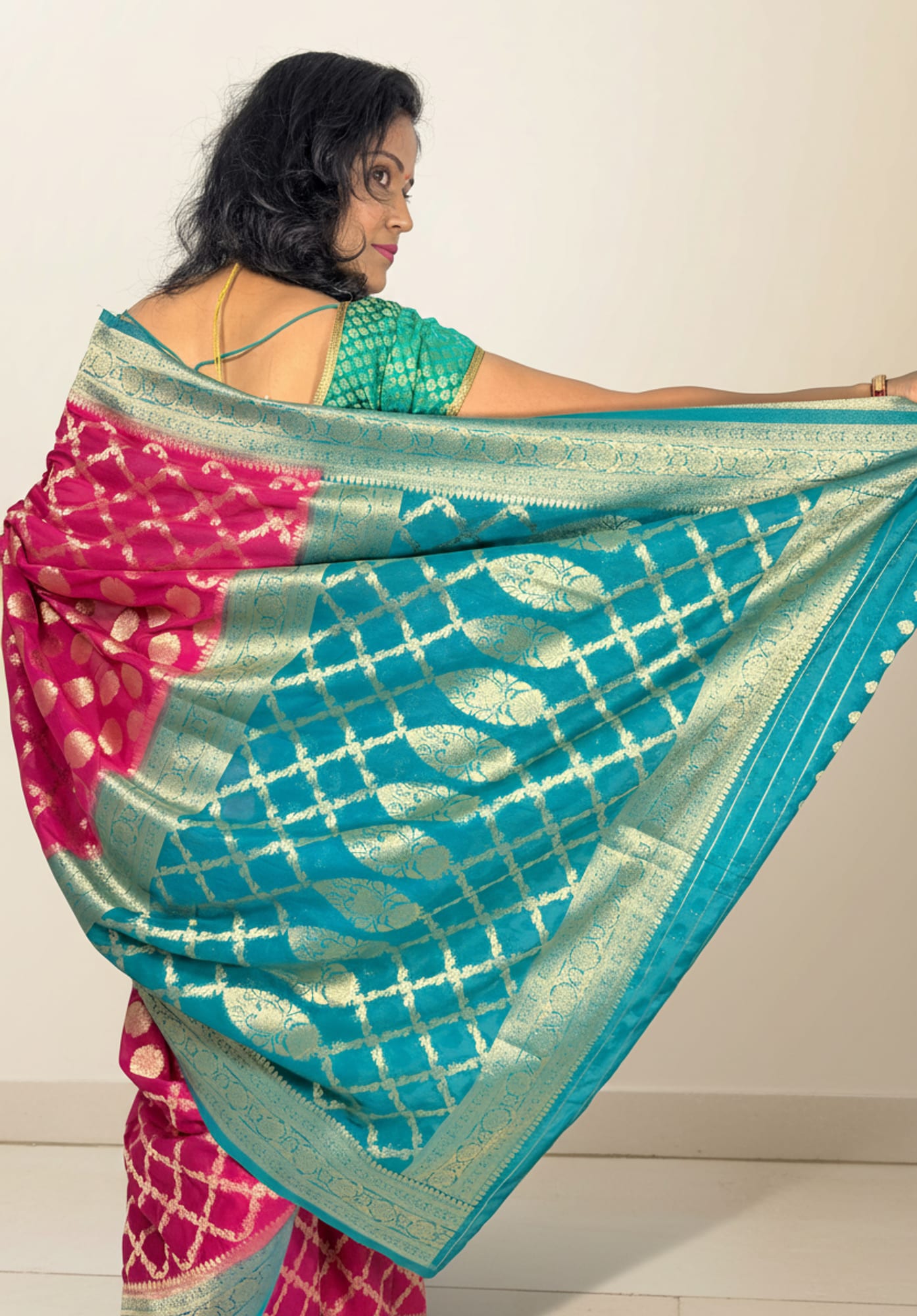 Kashi Georgette - Pink and Blue Contrast Saree