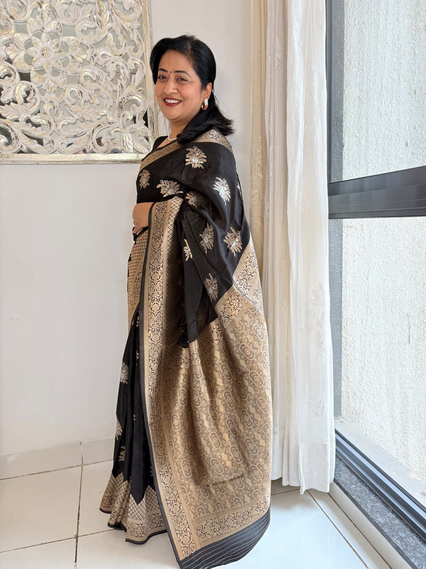 Kashi Crepe - Black Floral Work Saree
