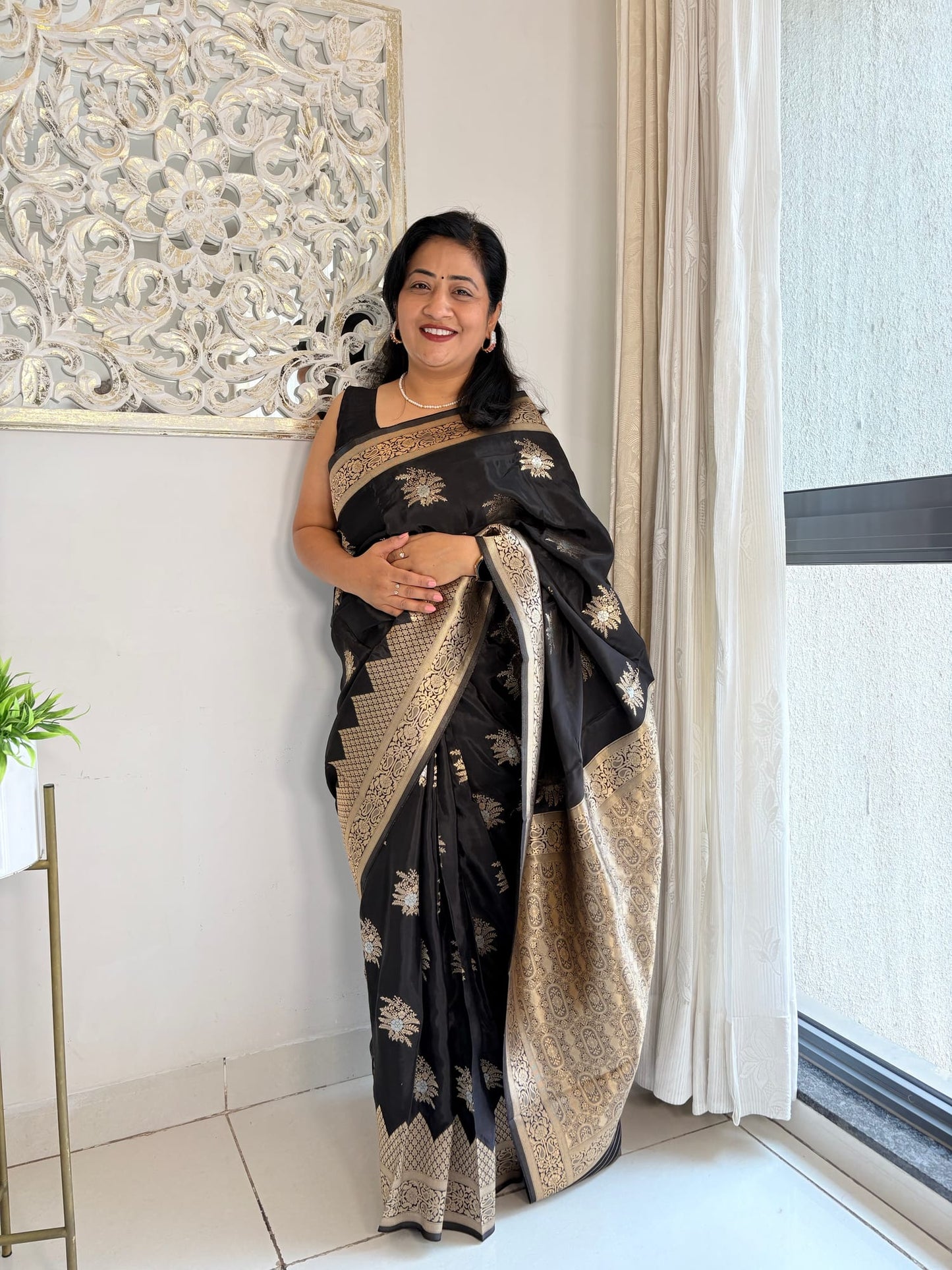 Kashi Crepe - Black Floral Work Saree