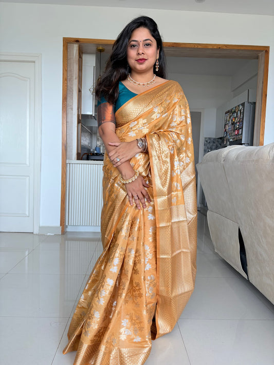 Kashi Dola - Kacha Peela Saree