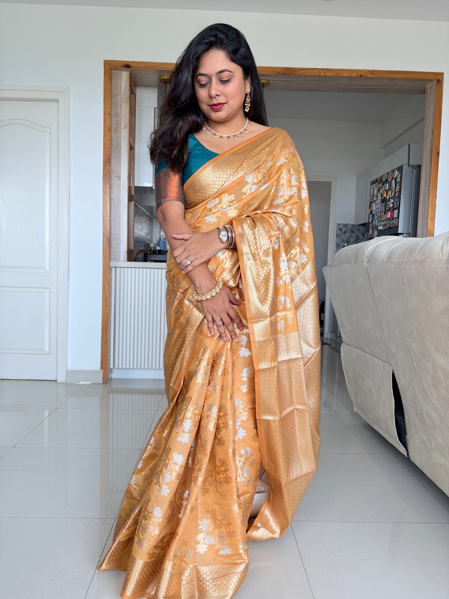 Kashi Dola - Kacha Peela Saree