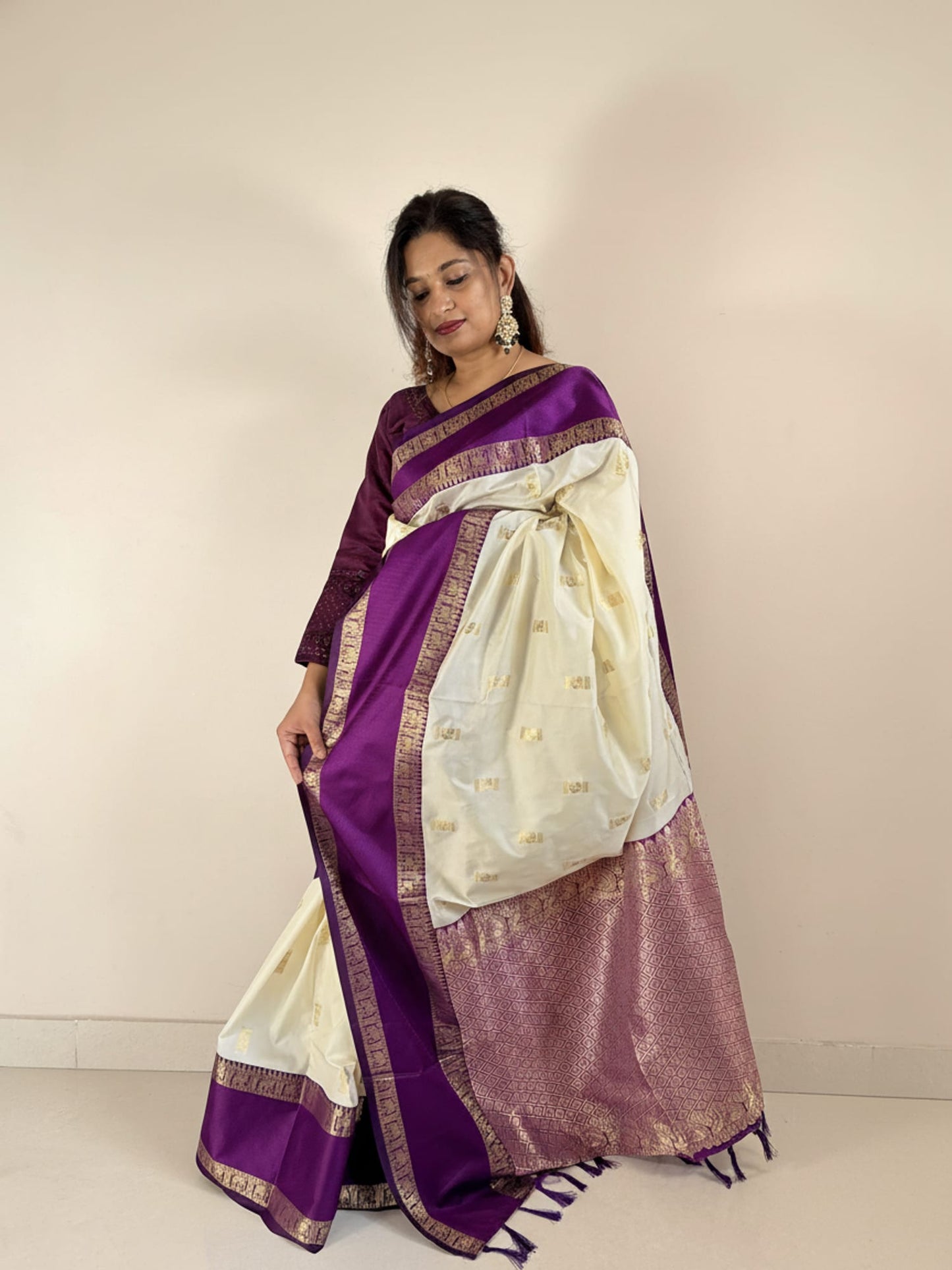 Off white Purple Contrast Brocade Saree