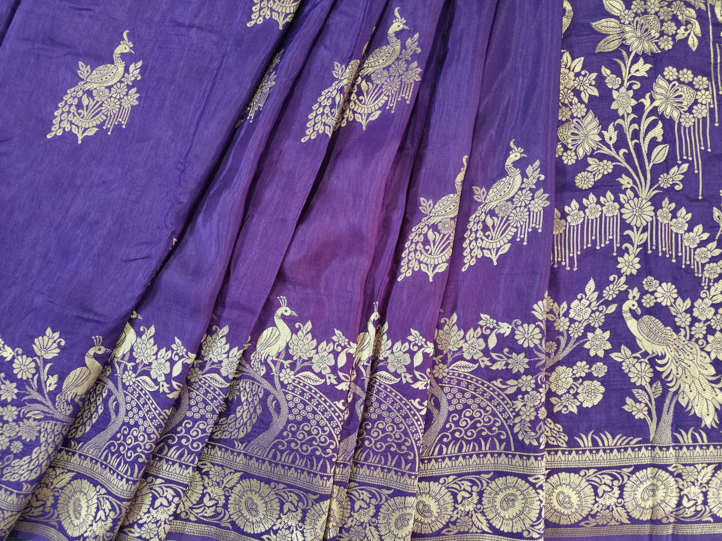 Purple Glow Monga Silk- Banarasi Saree