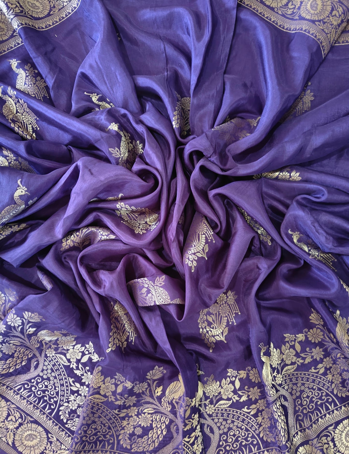 Purple Glow Monga Silk- Banarasi Saree