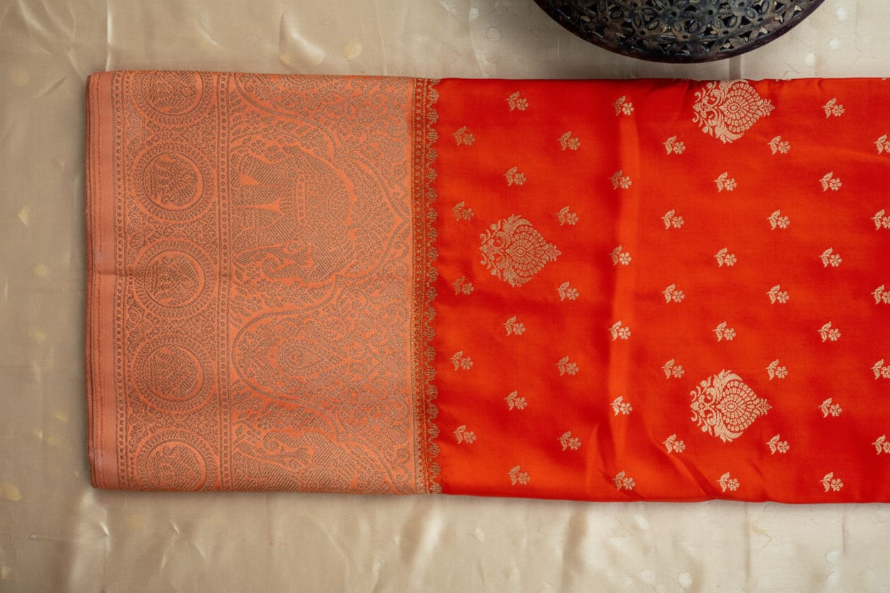 Kashi Riwayat Gajji Silk - Orange Light Orange Contrast