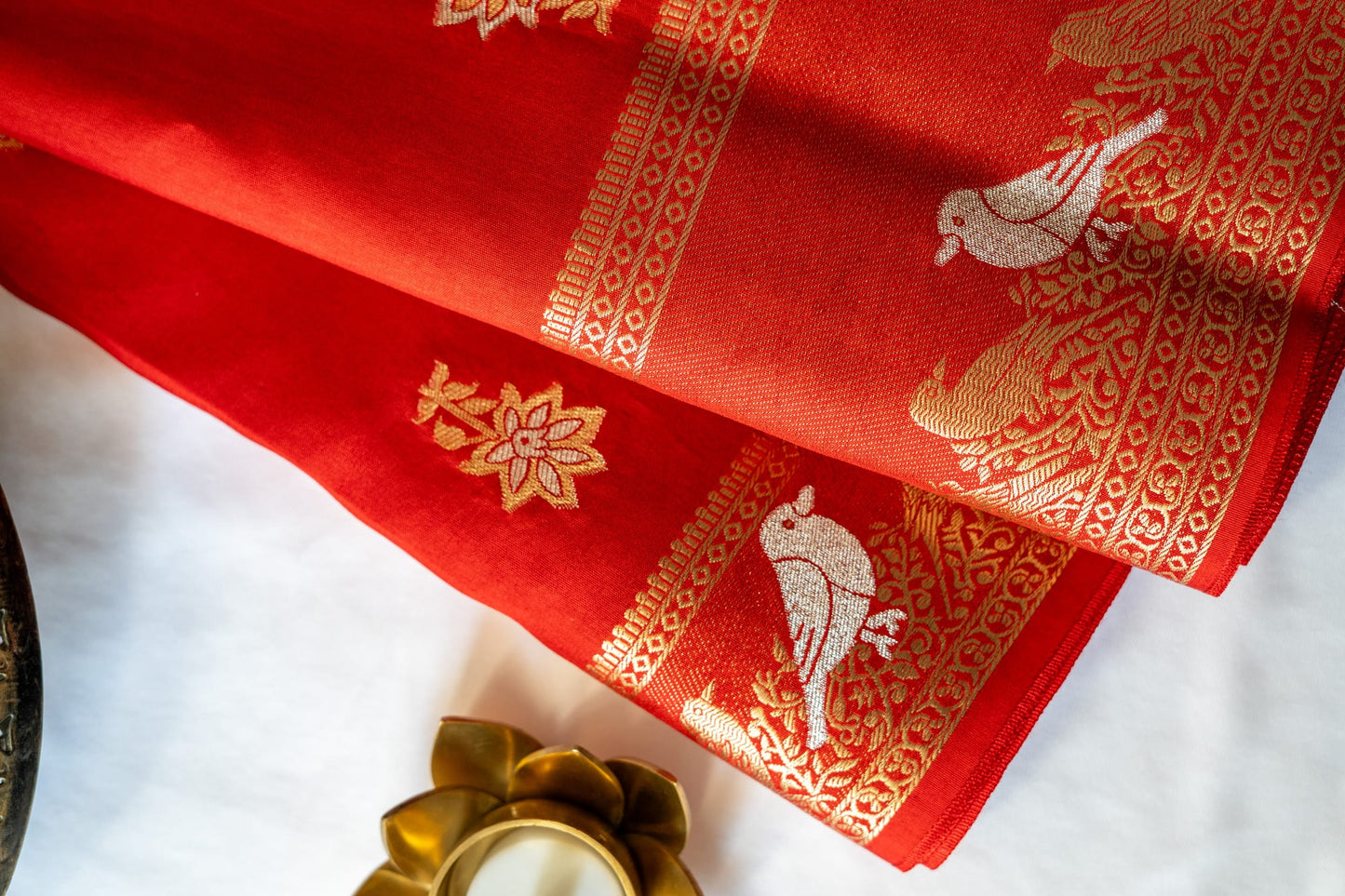 Kashi Resin Silk - Red Bird Motifs