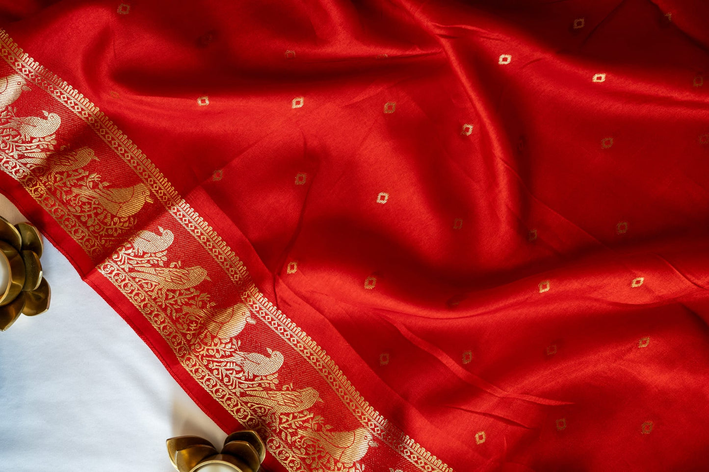 Kashi Resin Silk - Red Bird Motifs