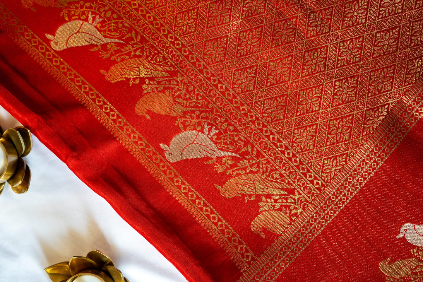 Kashi Resin Silk - Red Bird Motifs